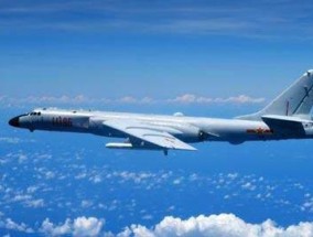 轰-6发射大型导弹现场画面曝光，系首款国产中型轰炸机型