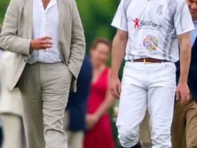 威廉王子和夏洛特公主的教父在一次意外的外出中重逢