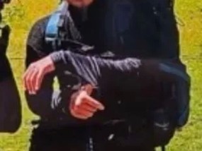 经过13天的追捕，失踪的徒步旅行者的头四个字被发现